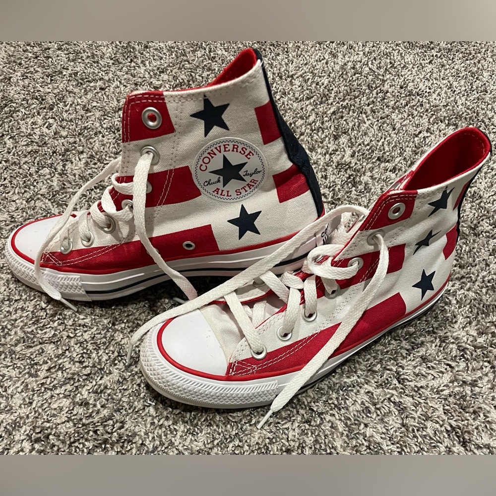 Converse All Stars. Size 7 women’s. Stars and Stripes Shoes